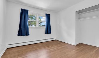 1108 Anchor Ave, Beachwood, NJ 08722