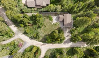 386 Spruce St, Alpine, WY 83128