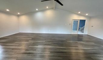 802 SALEM Ct, Atco, NJ 08004