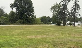 14 Lakeshore Dr, Belgrade, ME 04917