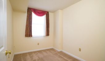 3835 9TH St N 504W, Arlington, VA 22203