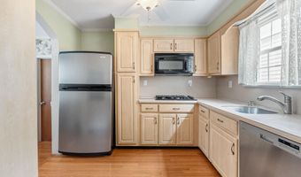 149 9th St, Belford, NJ 07718
