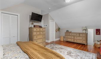 1315 New London Ave, Cranston, RI 02920