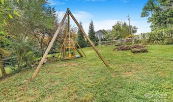 127 Jonestown Rd, Asheville, NC 28804