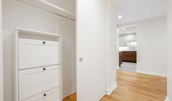 5904 MOUNT EAGLE Dr 108B, Alexandria, VA 22303
