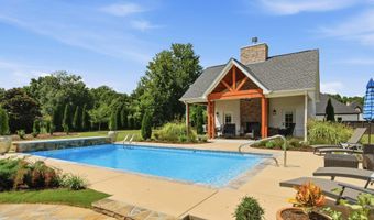 302 Meadow Way, Athens, AL 35613