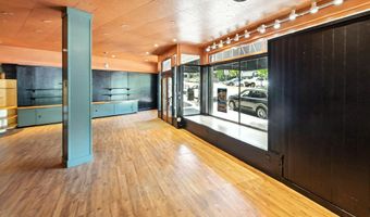 25 N Main St B, Ashland, OR 97520