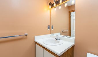 1469 Farmington Ave 46, Bristol, CT 06010