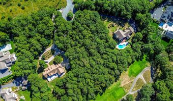 44 Iris Ln, Barnstable, MA 02630