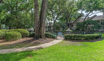 1055 KENSINGTON PARK Dr 205, Altamonte Springs, FL 32714