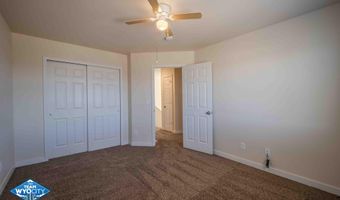 6866 Umpqua River Rd, Casper, WY 82604
