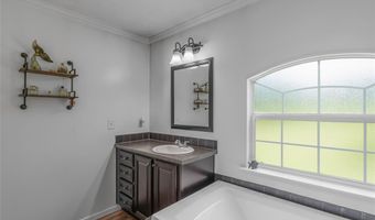 200 Finley Rd, Benton, LA 71006