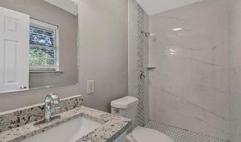 606 Decatur St, Alvord, TX 76225