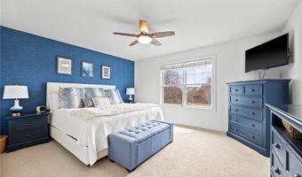 11689 E Laketowne Dr, Albertville, MN 55301
