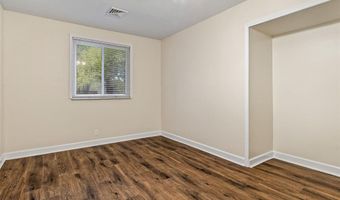 1738 E Highview Dr, Arnold, MO 63010