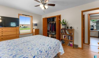 108 N Maple Ave, Brandon, SD 57005