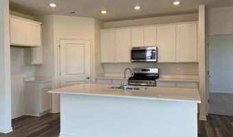 2611 HARNISH Dr, Algonquin, IL 60102