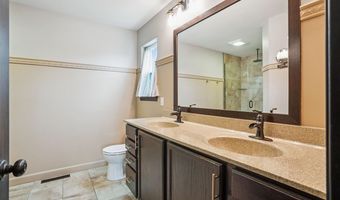 435 E Jefferson St, North Liberty, IA 52317
