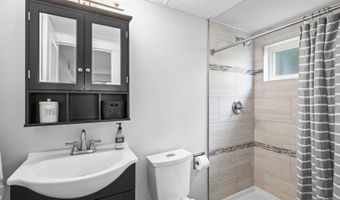 2518 N Ridge Ave, Arlington Heights, IL 60004