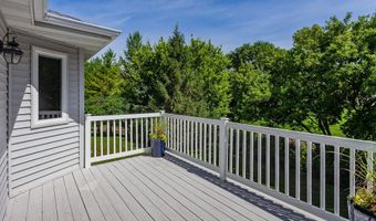 4518 Hemingway Dr, Ames, IA 50014