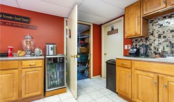 38 Mark Dr, Lincoln, RI 02865