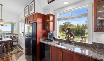 654 Kaupakalua Rd, Haiku, HI 96708