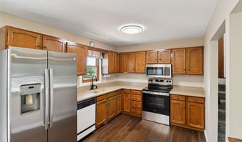 1619 HyVue St, Adel, IA 50003