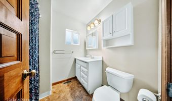 3130 Bridle Ln, Anchorage, AK 99517