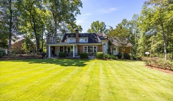 1153 Saint Andrews Dr, Macon, GA 31210