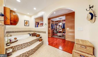 303 S BEDFORD St, Georgetown, DE 19947