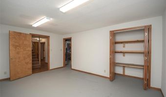 918 King St, Baldwin City, KS 66006