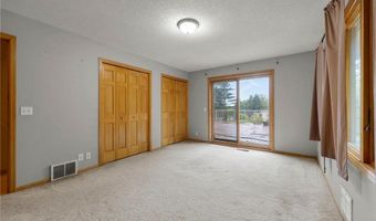 101 Hidden Meadow Ct, Apple Valley, MN 55124