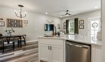 16 Kinloch Dr, Bella Vista, AR 72715