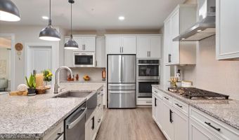 15628 Twin River Cir, Bowie, MD 20716