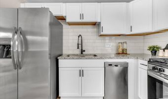 12 Faust Ct, Ann Arbor, MI 48108