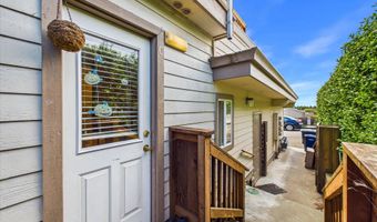 825 12th St, Arcata, CA 95521