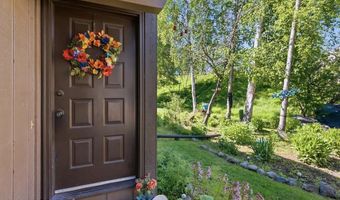 7207 Foxridge Cir #D-4, Anchorage, AK 99518
