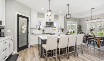 1709 Westview Dr, Allegan, MI 49010