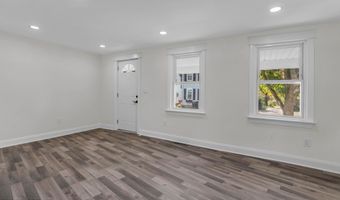 35 Church St, Allentown, NJ 08501