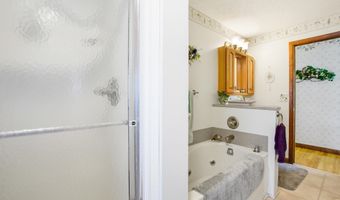 39 Bret St, Berlin, NH 03570