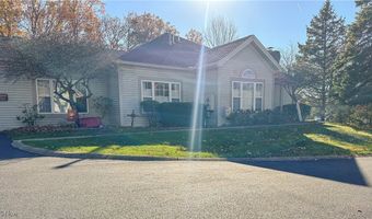 128 Wilcox Rd, Austintown, OH 44515