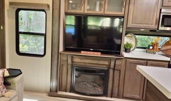 514 Sawyer St H03, Cascade, ID 83611