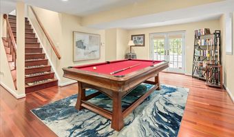 3801 WASHINGTON WOODS Dr, Alexandria, VA 22309
