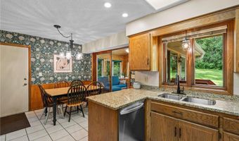 8315 141st St W, Apple Valley, MN 55124