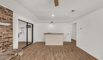 121 Meadow Ln, Aledo, TX 76008