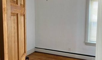 37 Lincoln Ave, Bristol, RI 02809
