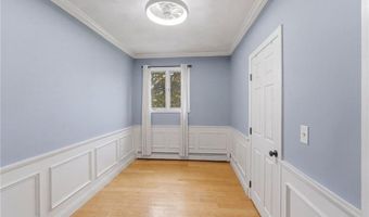 230 School St, Lincoln, RI 02865