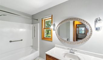 1404 Nile Kinnick Dr S, Adel, IA 50003