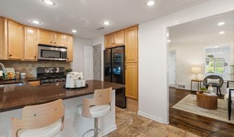 2713 ALBEMARLE Dr, Alexandria, VA 22303