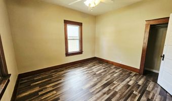 425 E 21st St, Baxter Springs, KS 66713